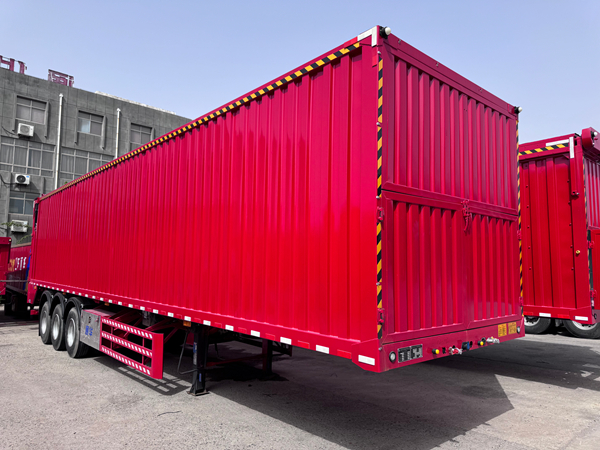 半掛式垃圾轉(zhuǎn)運(yùn)車(chē)